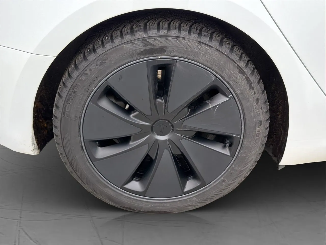 Tesla Model 3 bild 32