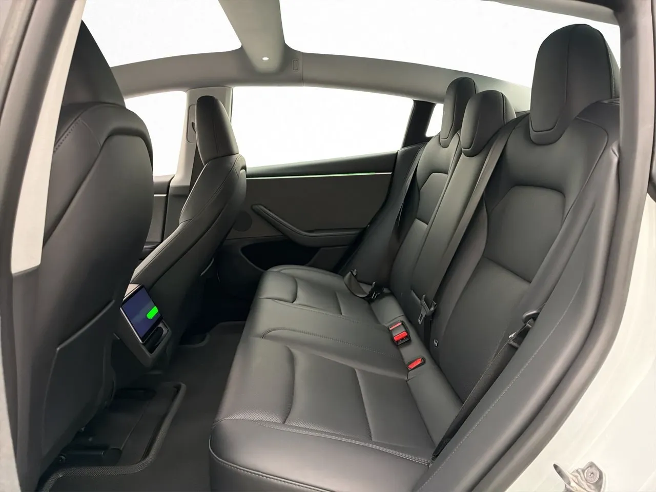 Tesla Model 3 bild 27