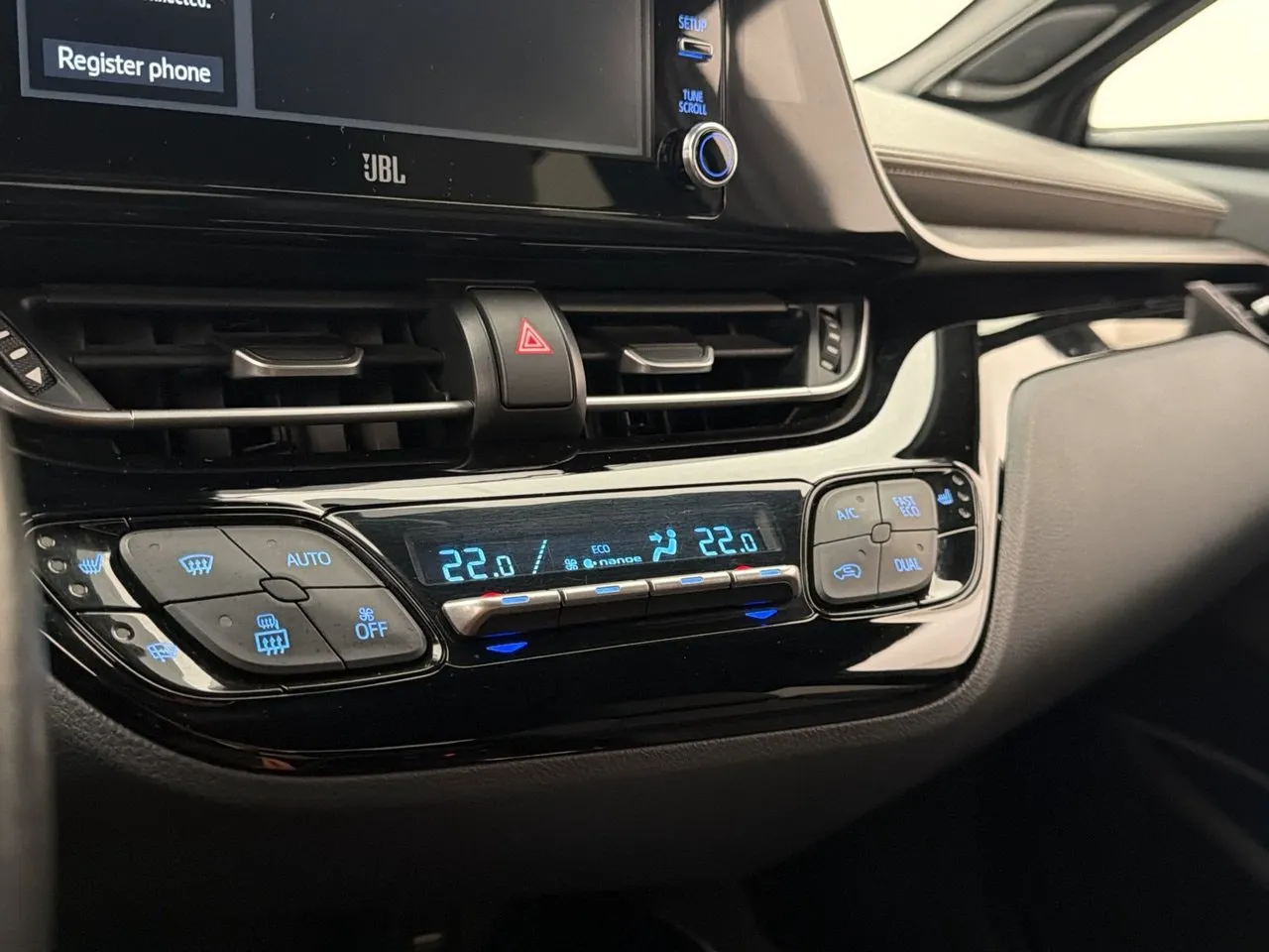Toyota C-HR bild 23