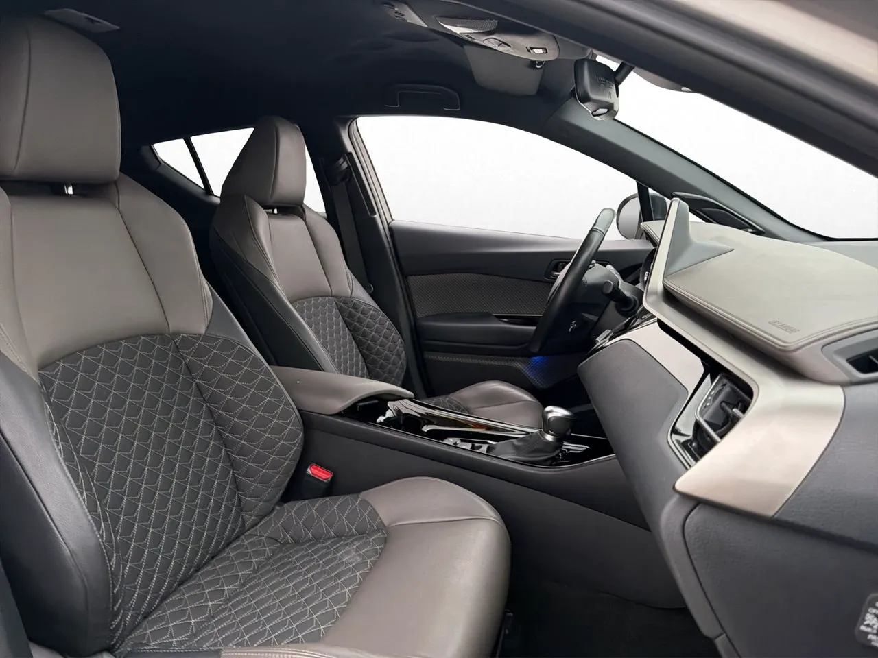 Toyota C-HR bild 26
