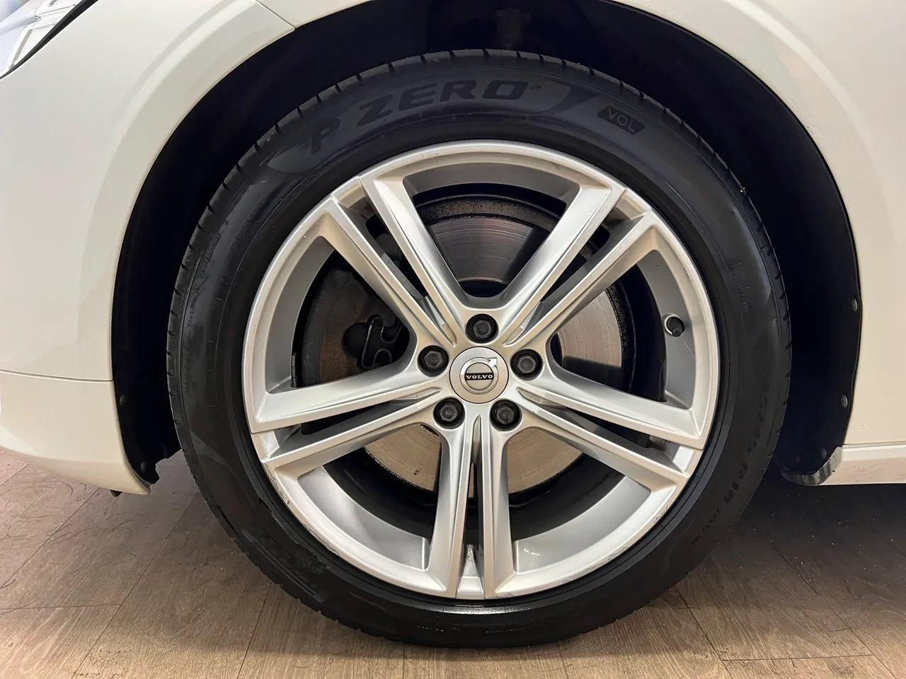Volvo V90 bild 24