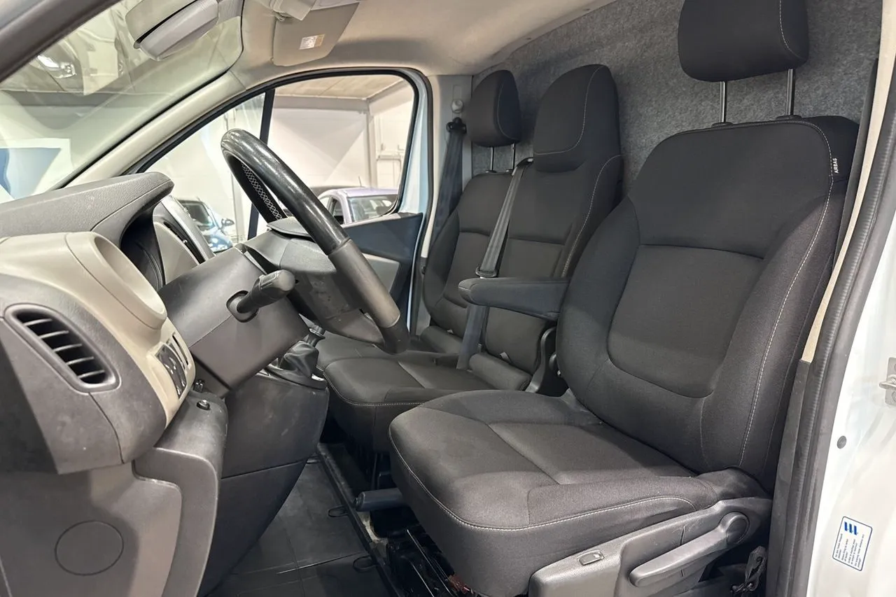 Renault Trafic bild 16