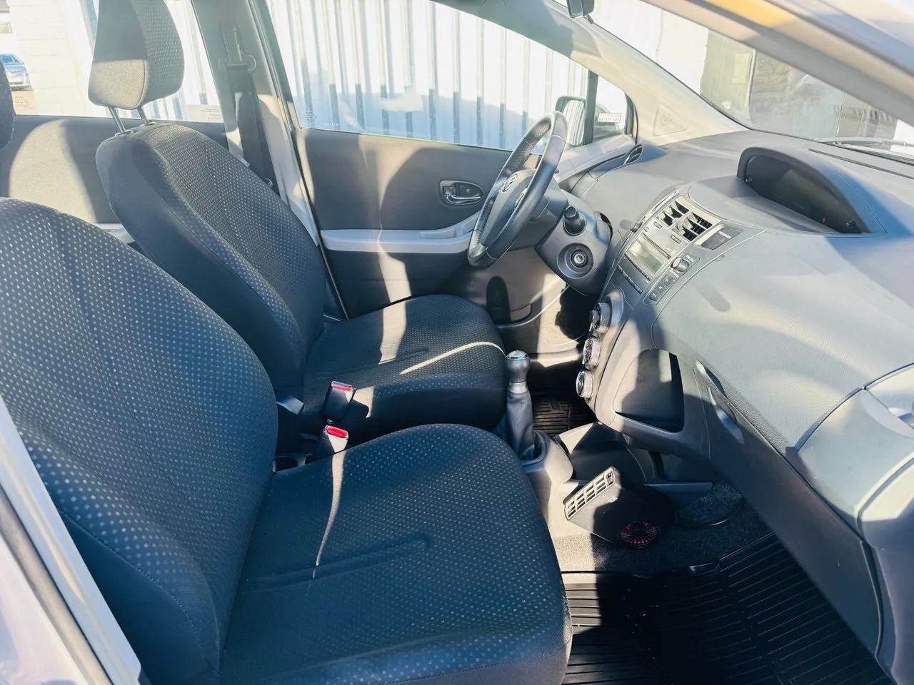 Toyota Yaris bild 5