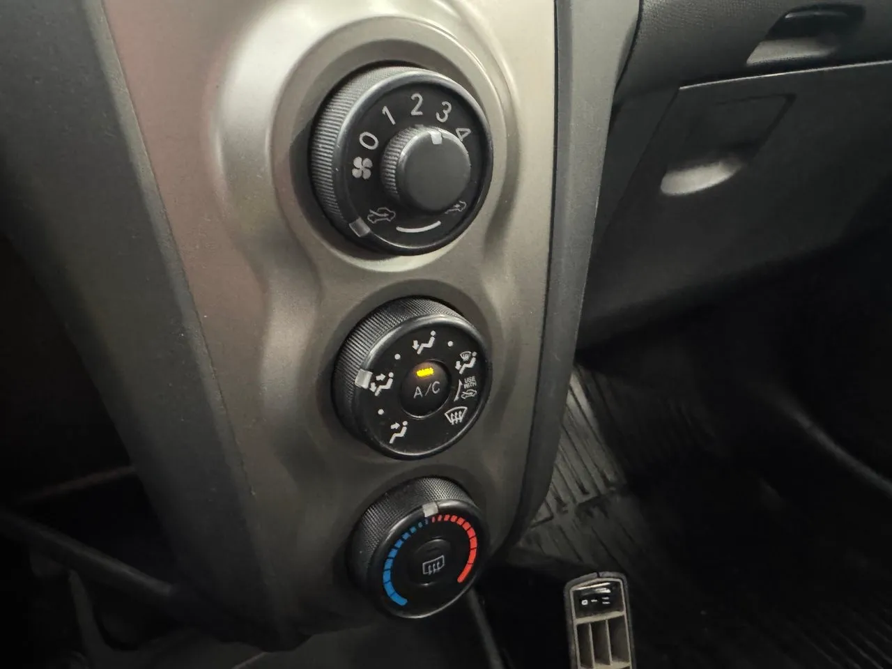 Toyota Yaris bild 24
