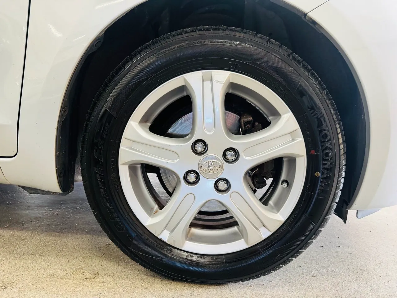 Toyota Yaris bild 12