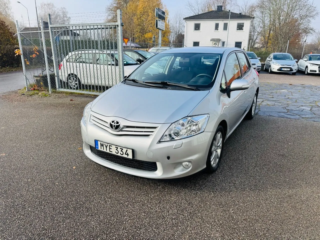 Toyota Auris bild 2