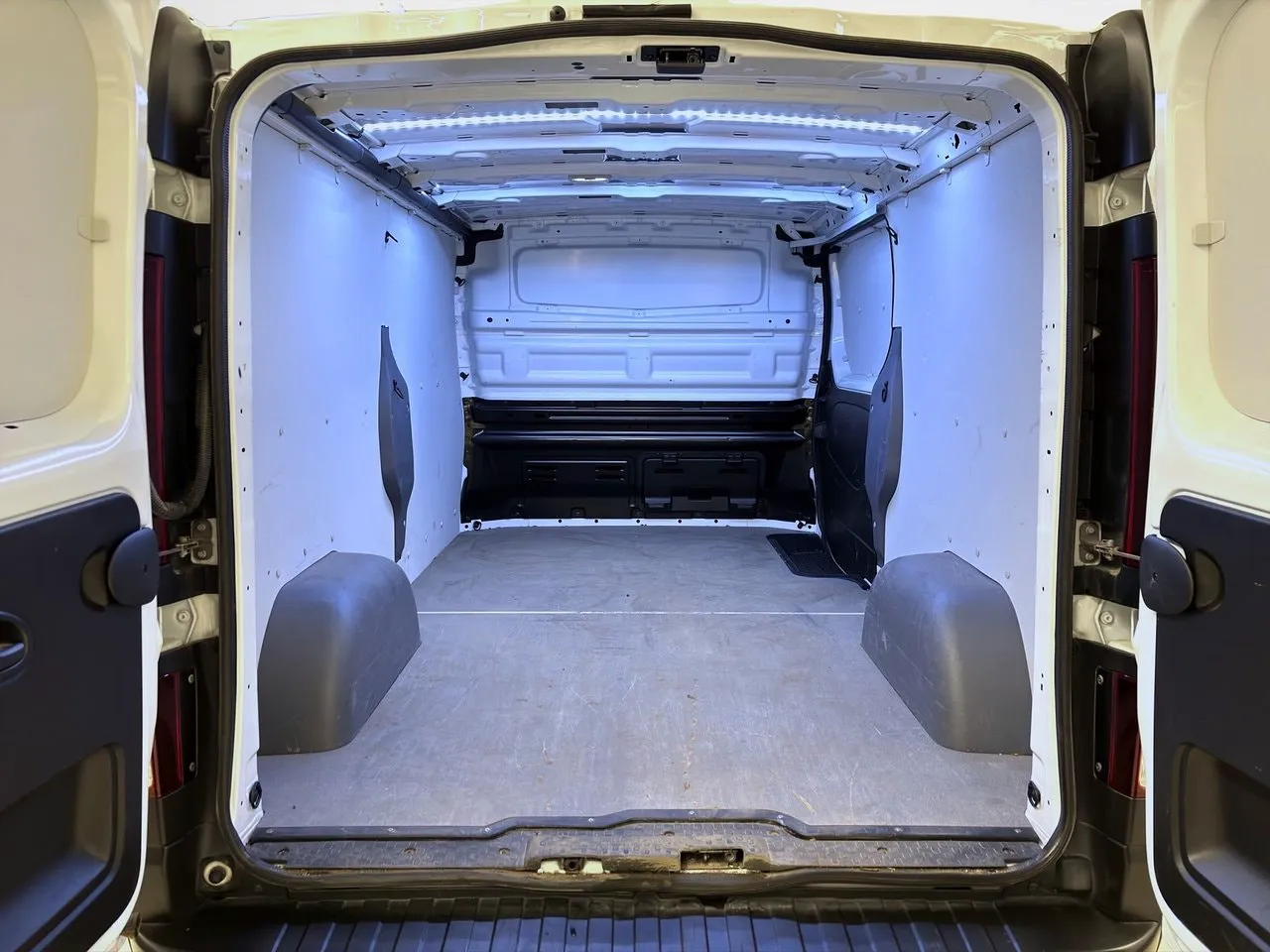 Nissan Primastar bild 7