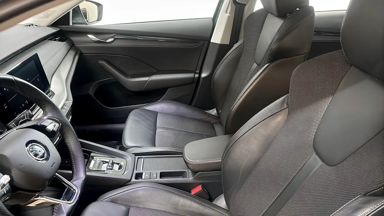 Skoda Octavia bild 8
