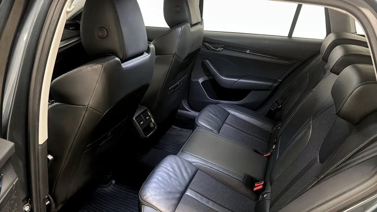 Skoda Octavia bild 12