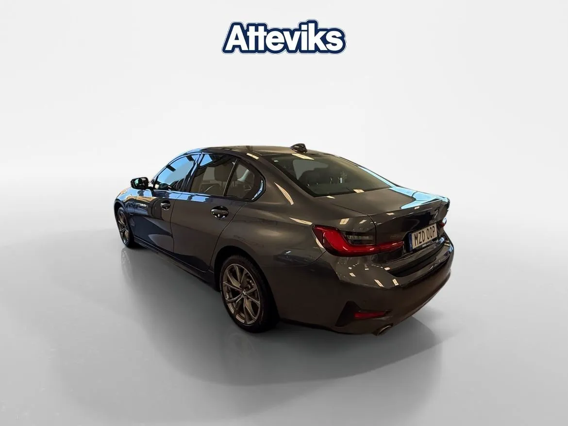 BMW 330 bild 5
