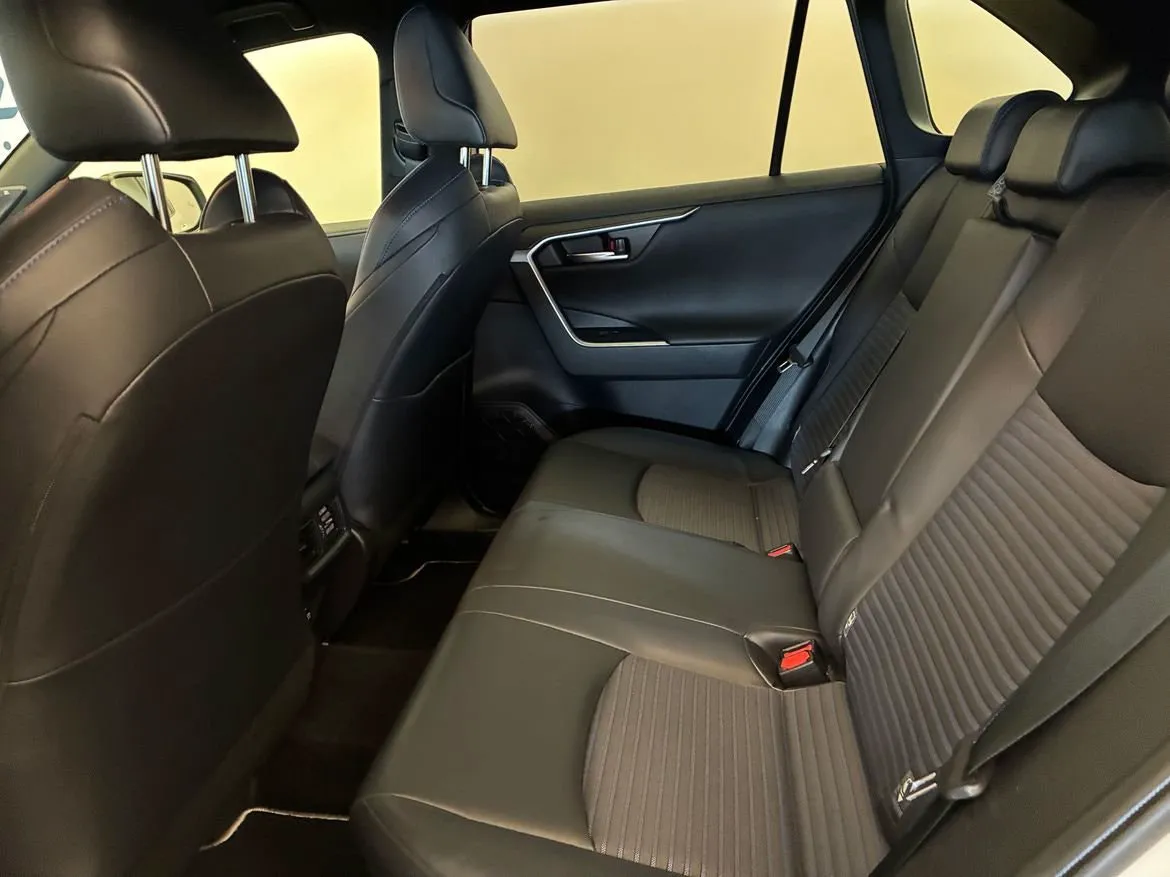 Toyota RAV4 bild 16
