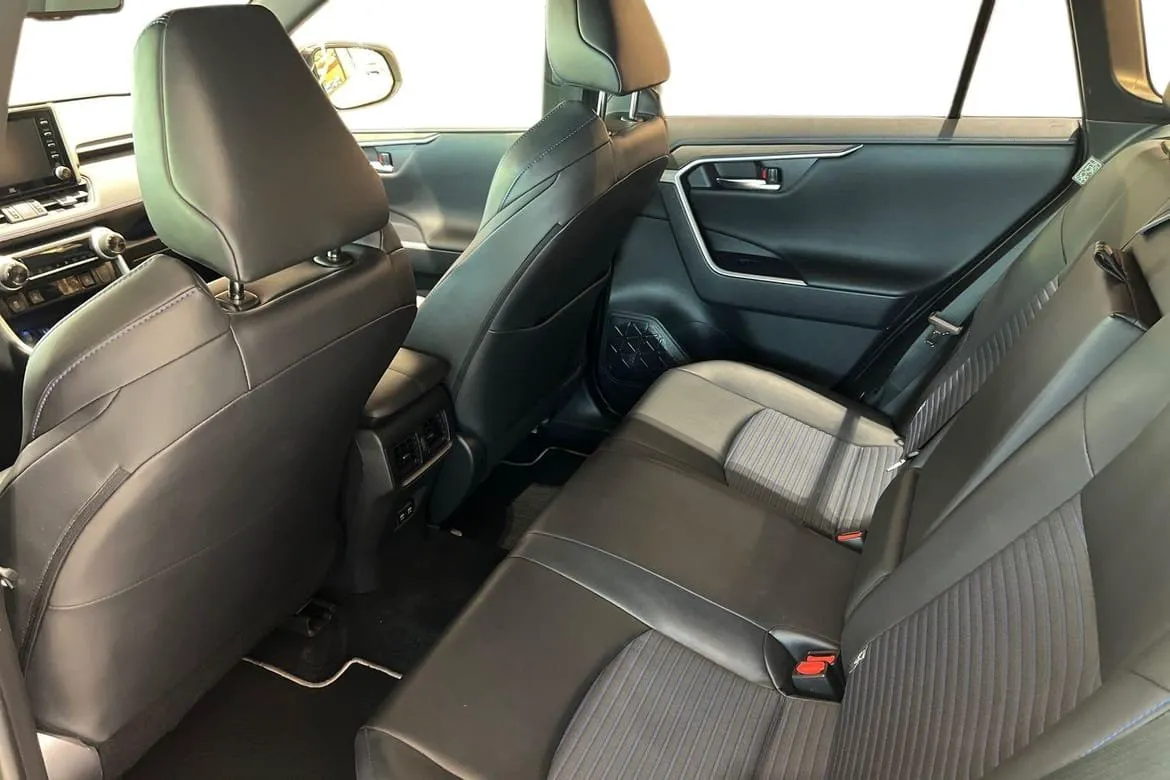 Toyota RAV4 bild 13