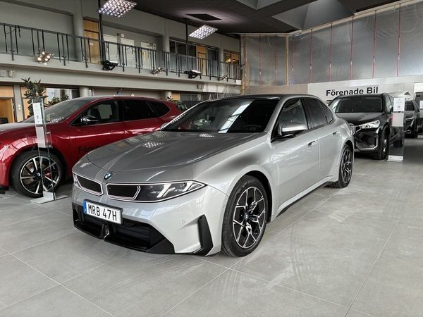 BMW i3 50 xDrive Sedan - First Edition - 2027