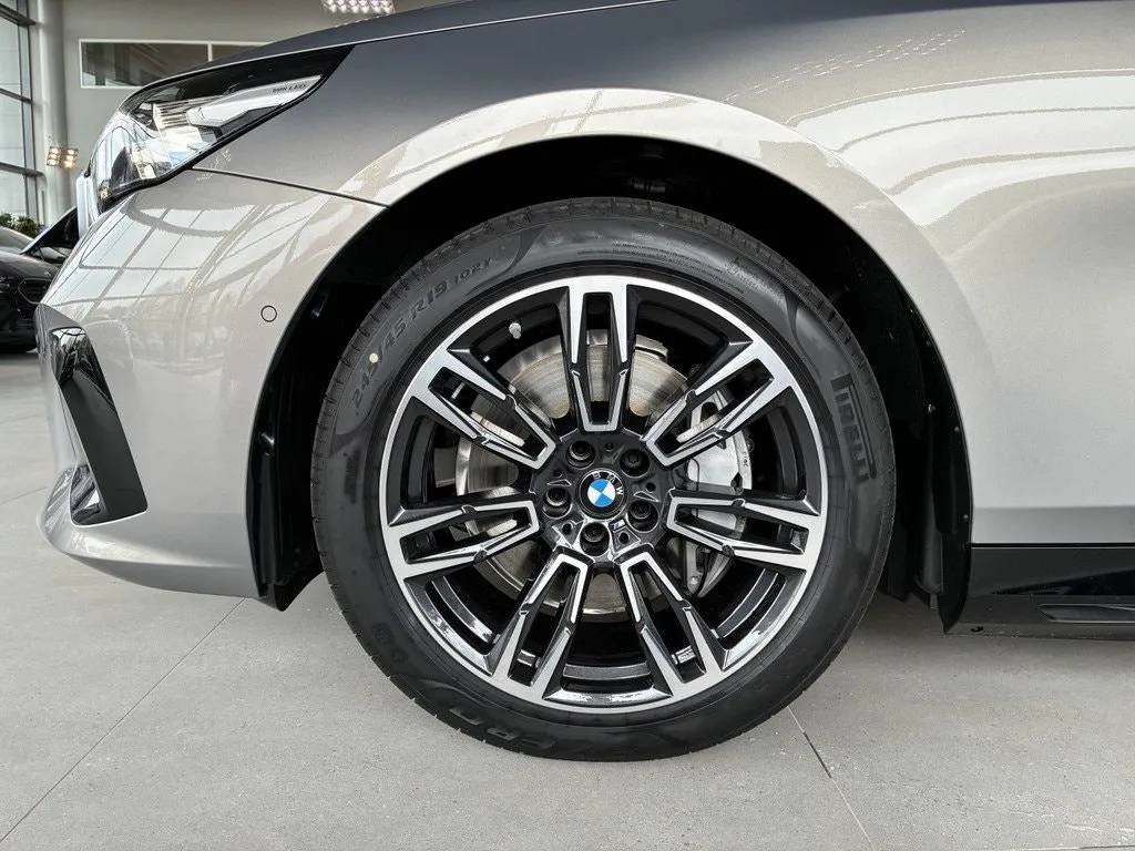 BMW i5 bild 4