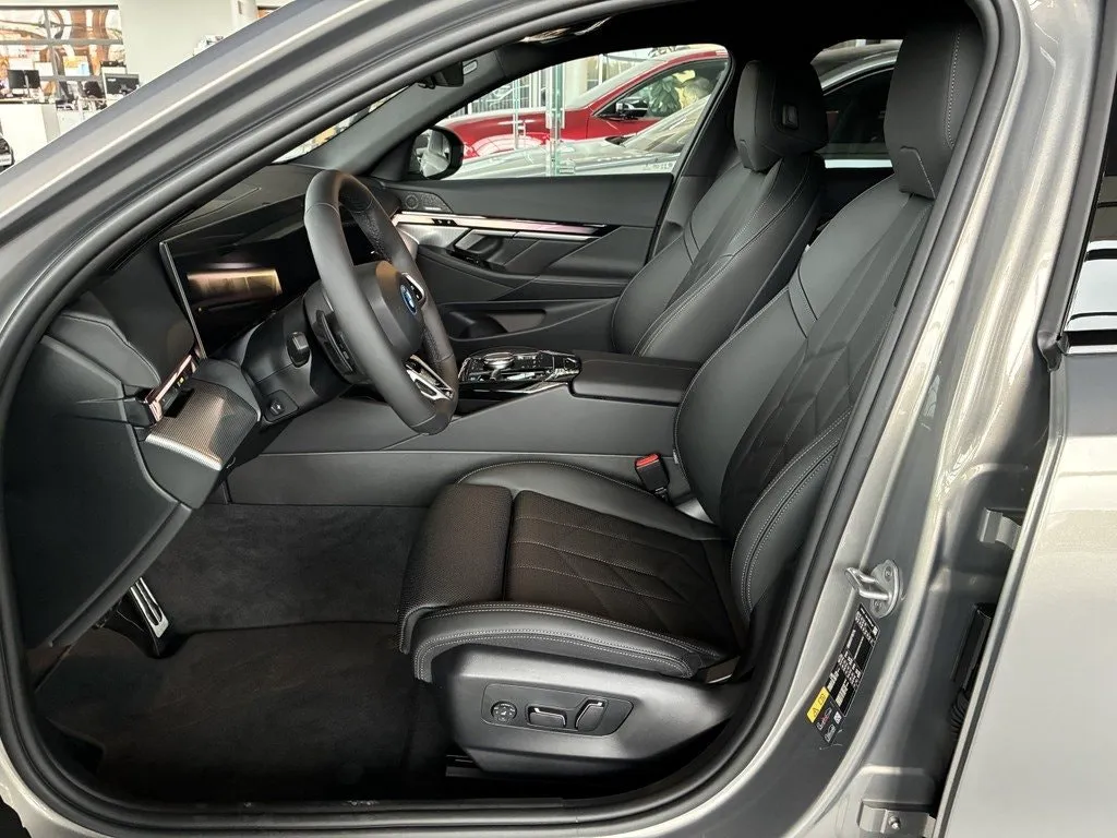 BMW i5 bild 5