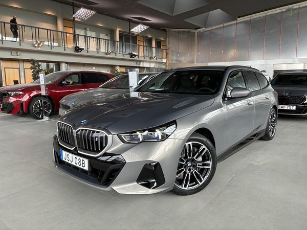 BMW i5 xDrive40 Touring M Sport Drag Rattvärme Comfort Access - 2026