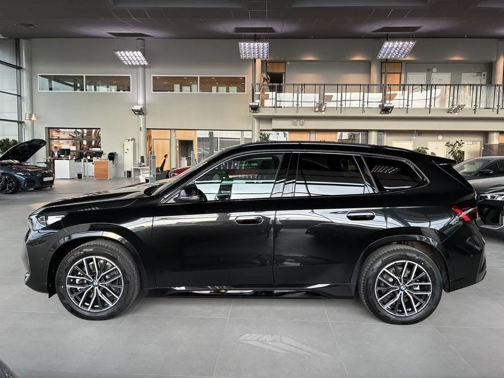 BMW iX1 bild 3