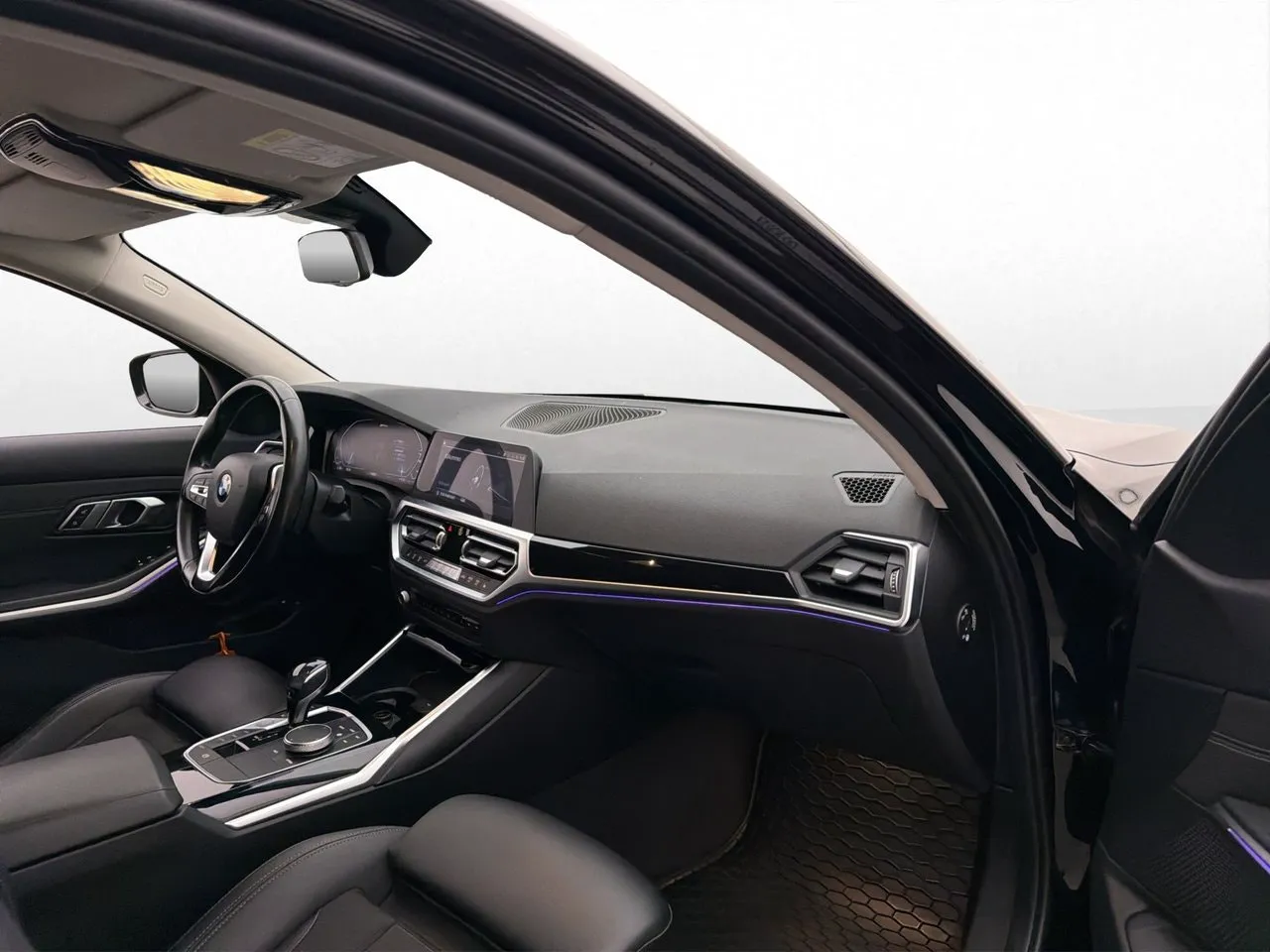 BMW 330 bild 12
