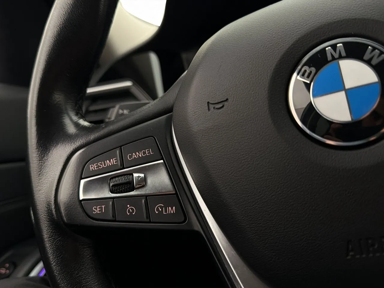 BMW 330 bild 14