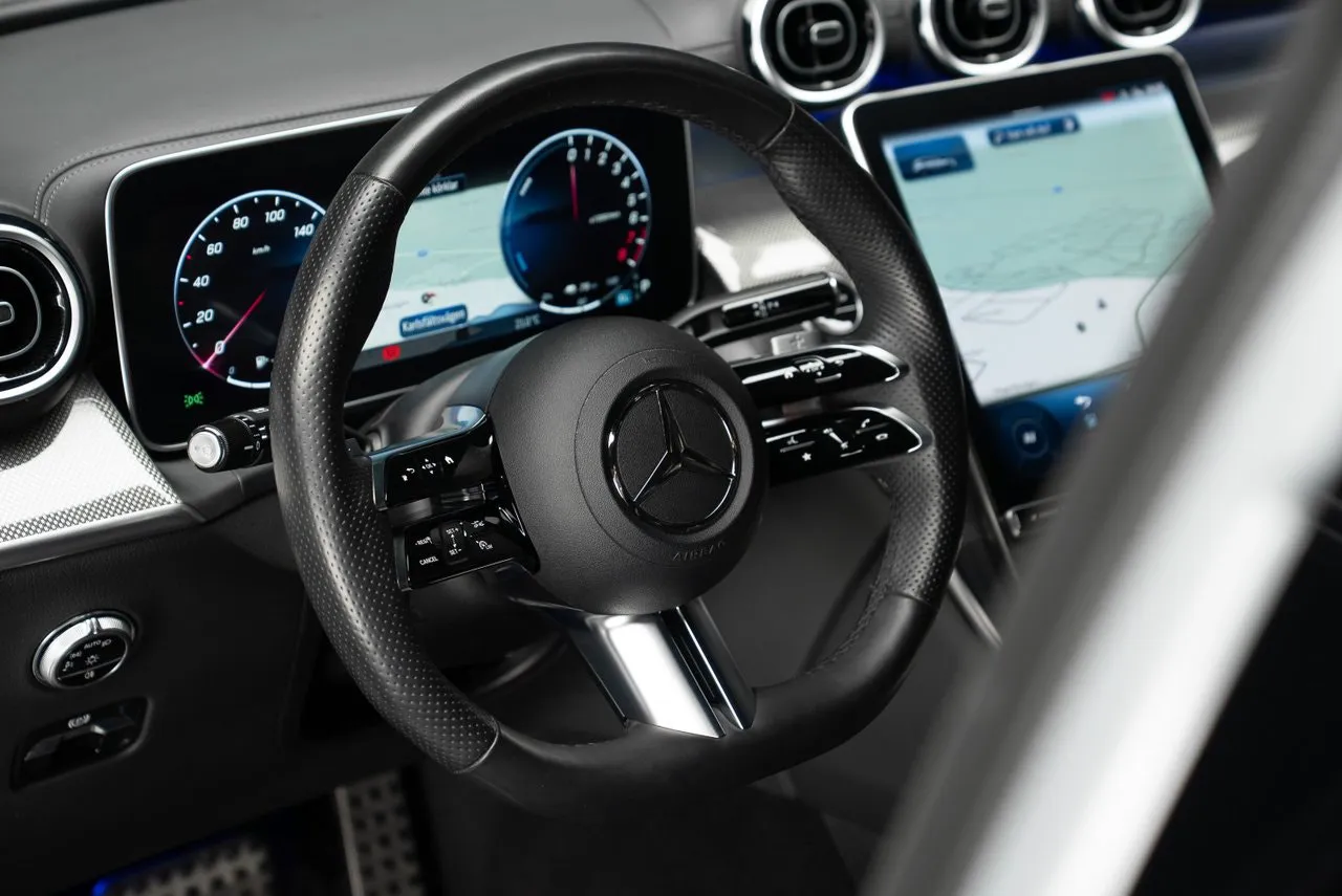 Mercedes GLC300 bild 9