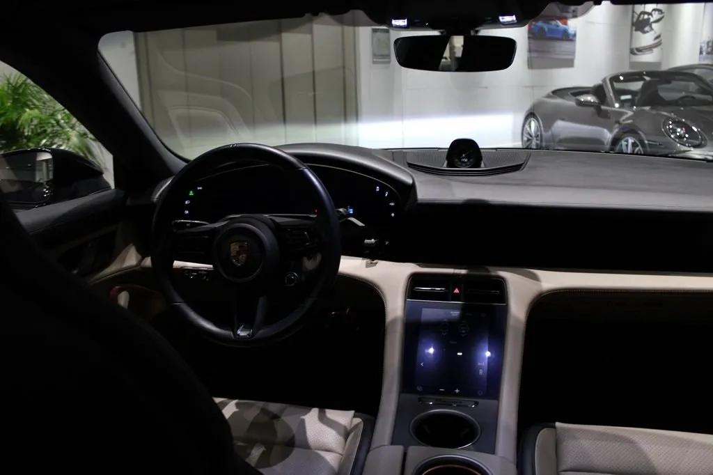 Porsche Taycan bild 20