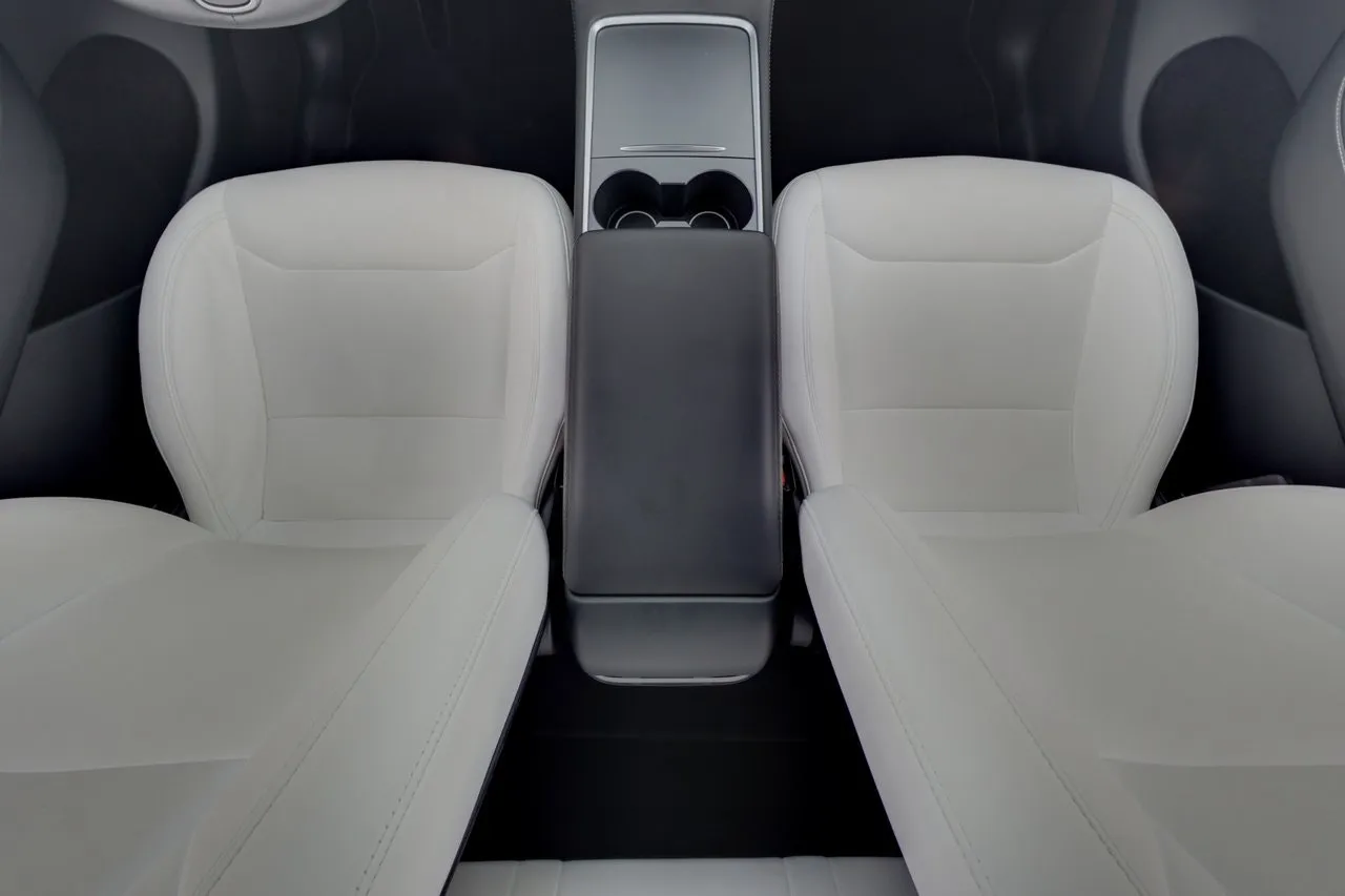 Tesla Model Y bild 14