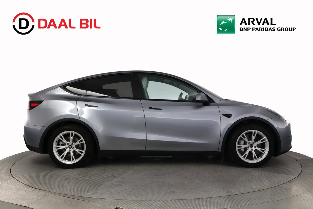 Tesla Model Y bild 5
