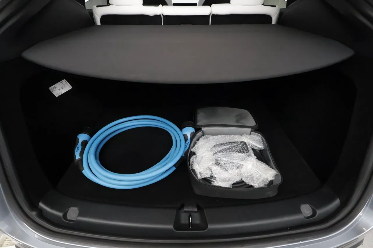 Tesla Model Y bild 26