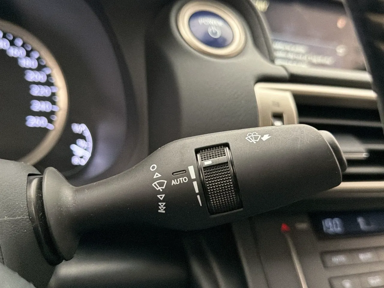 Lexus IS bild 33