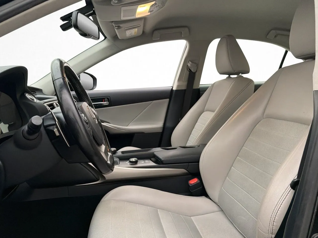 Lexus IS bild 12