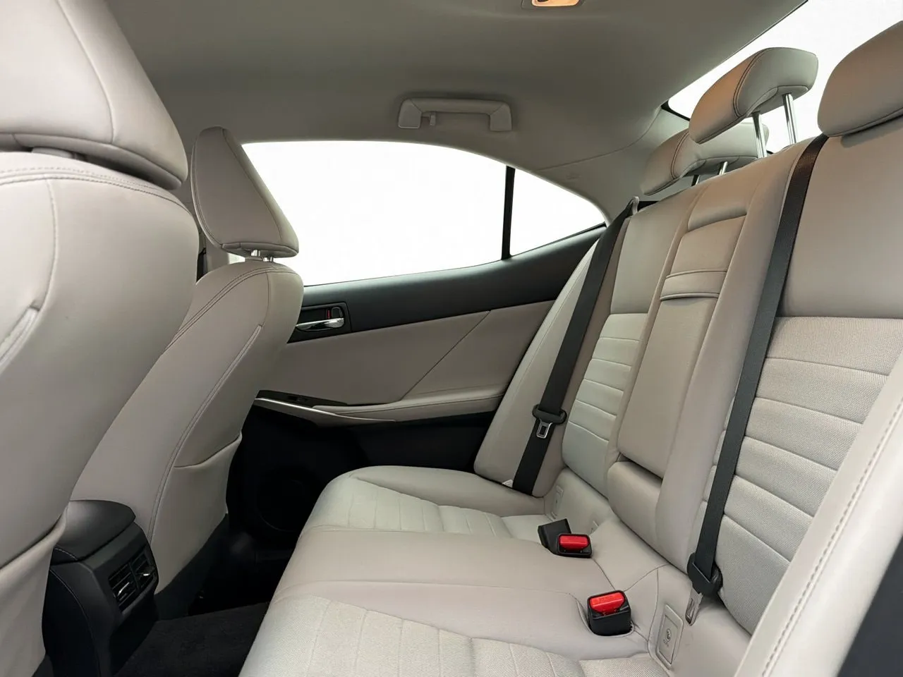 Lexus IS bild 18