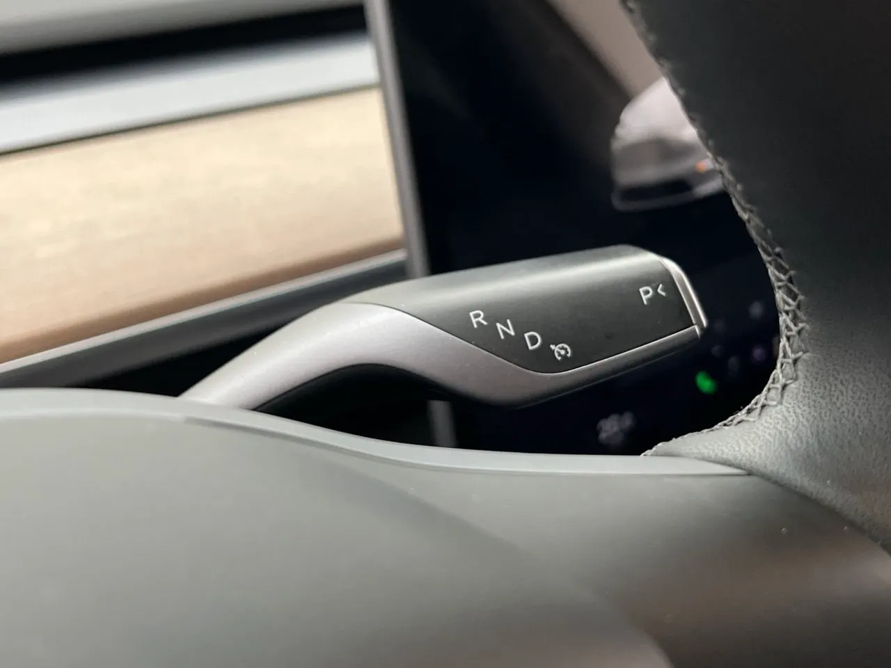 Tesla Model Y bild 27