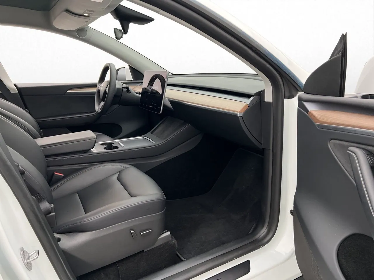Tesla Model Y bild 34