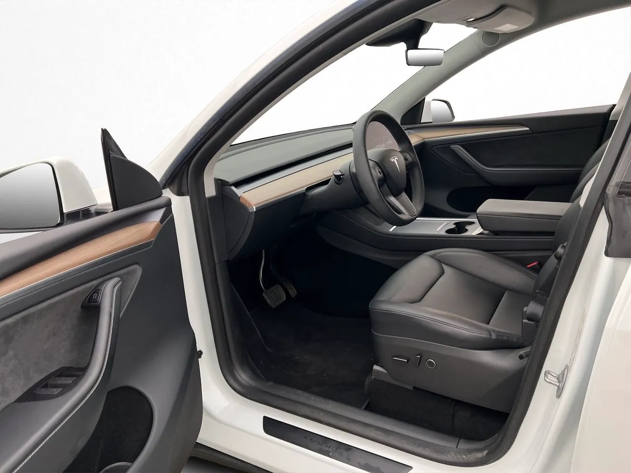 Tesla Model Y bild 11