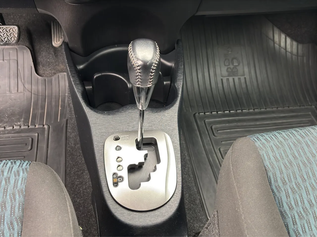 Toyota Yaris bild 13
