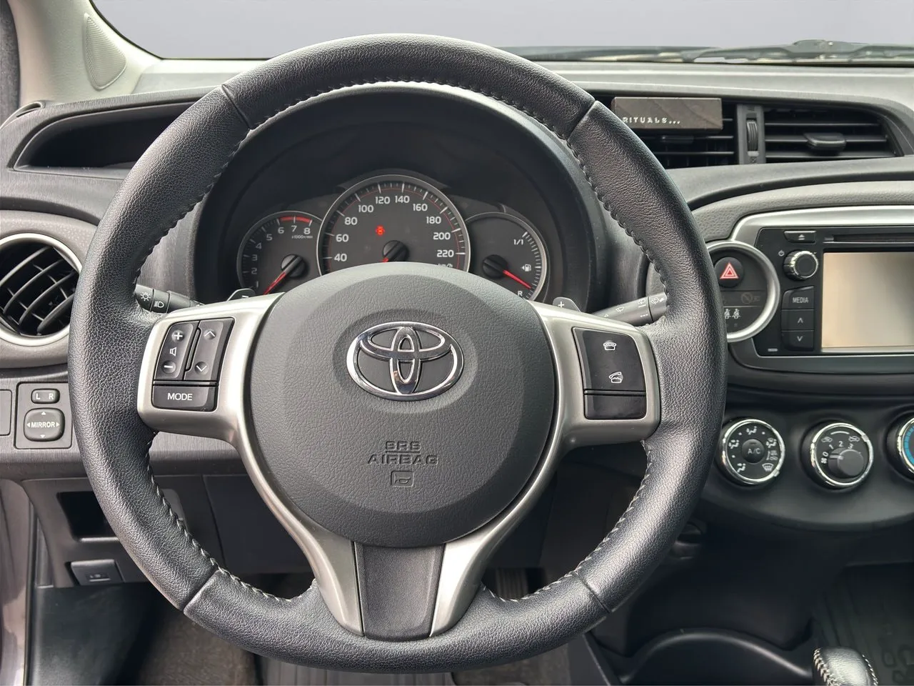 Toyota Yaris bild 14