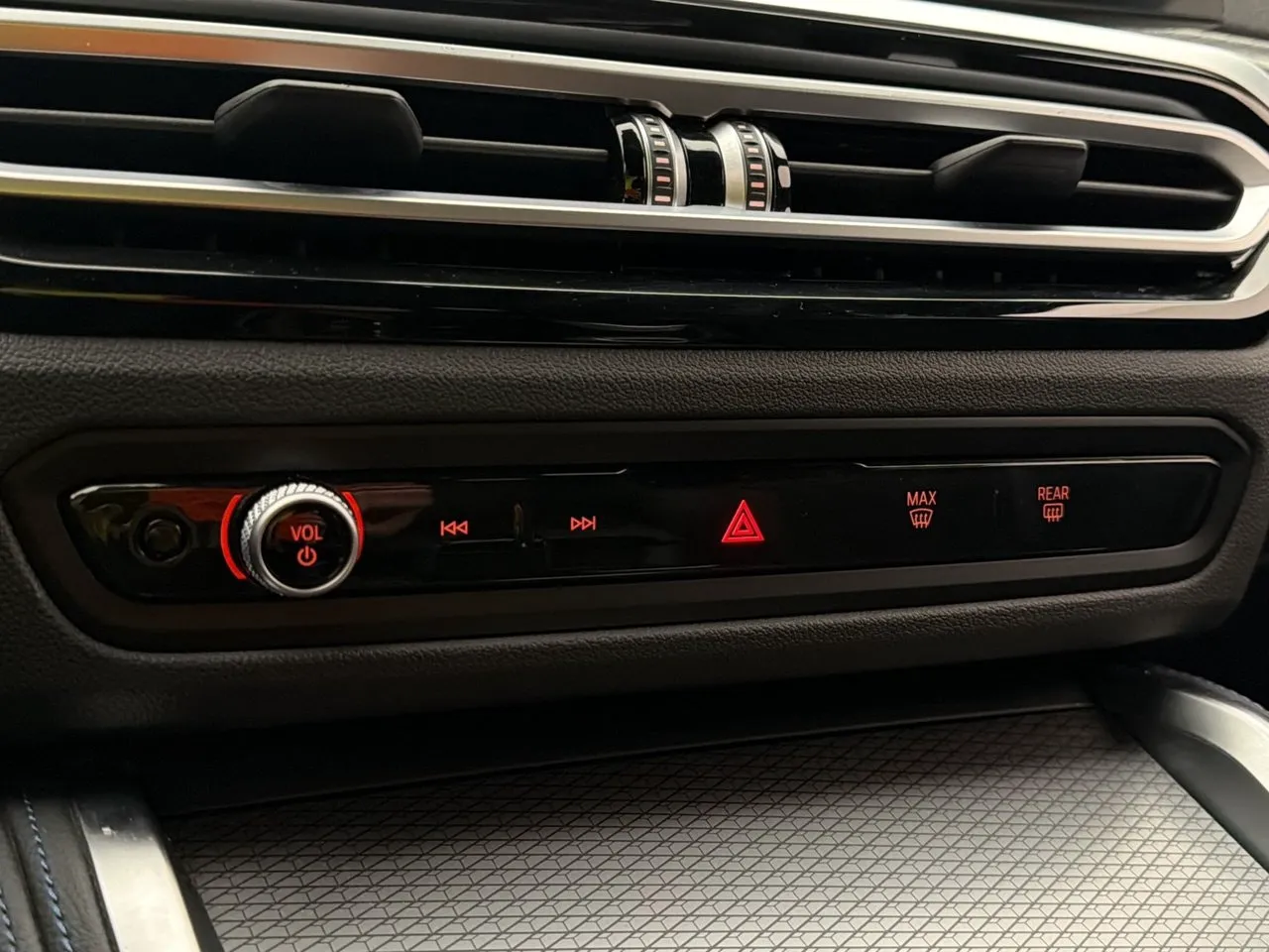 BMW i4 bild 27