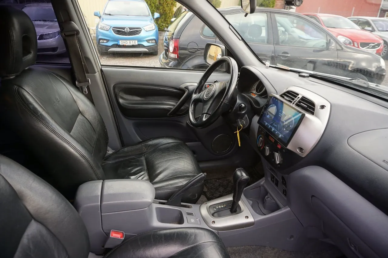 Toyota RAV4 bild 7