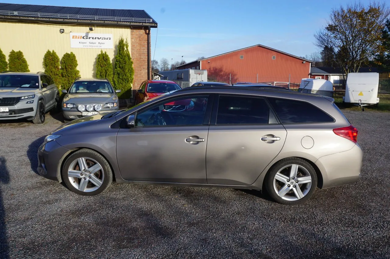 Toyota Auris bild 4