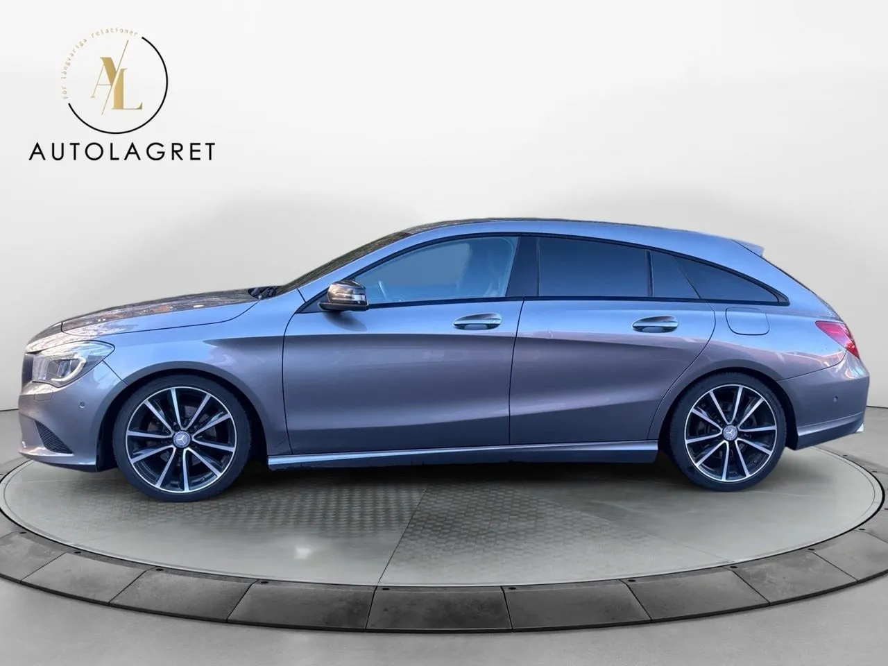 Mercedes CLA220 bild 2