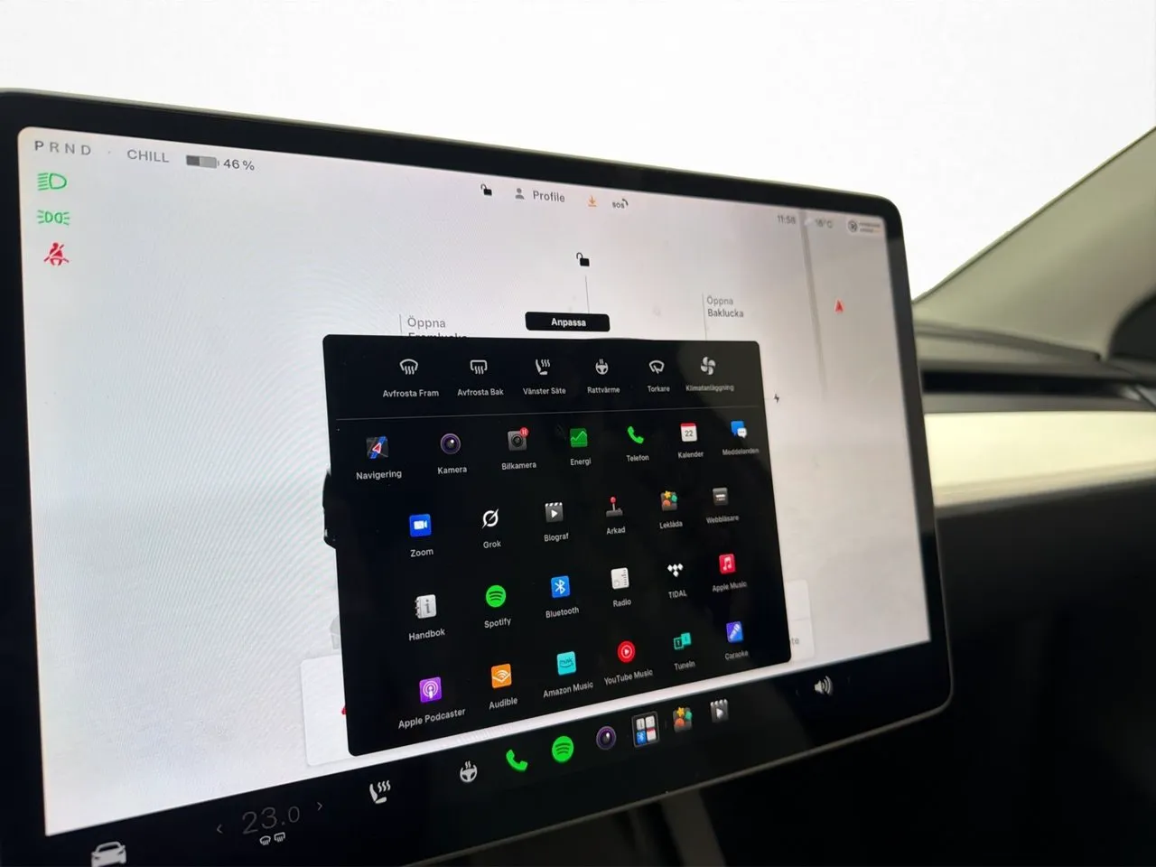 Tesla Model Y bild 25