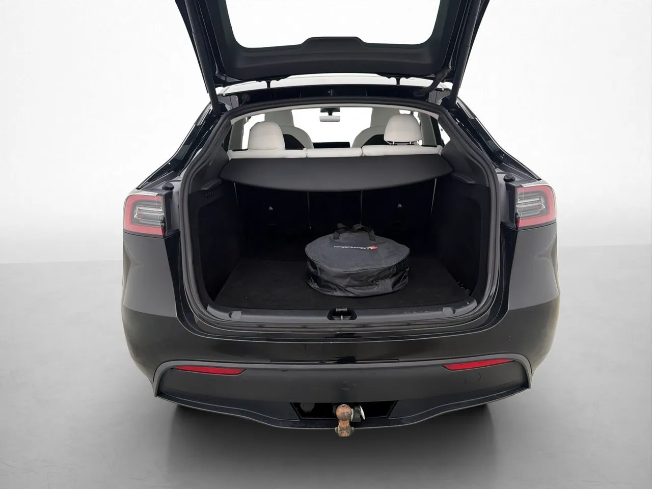 Tesla Model Y bild 30
