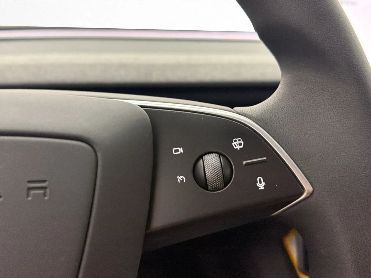 Tesla Model 3 bild 17
