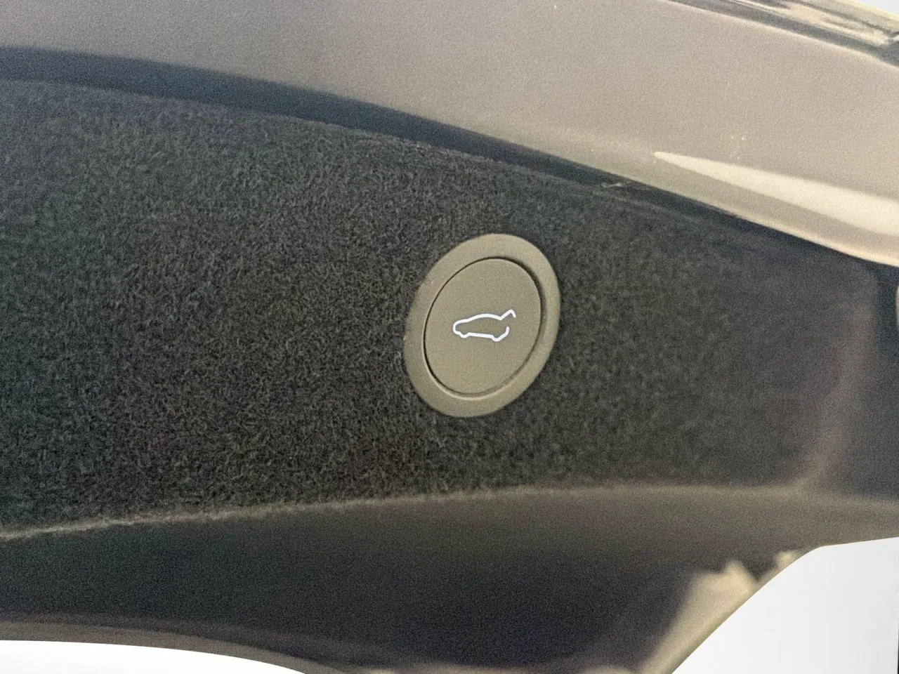 Tesla Model 3 bild 31