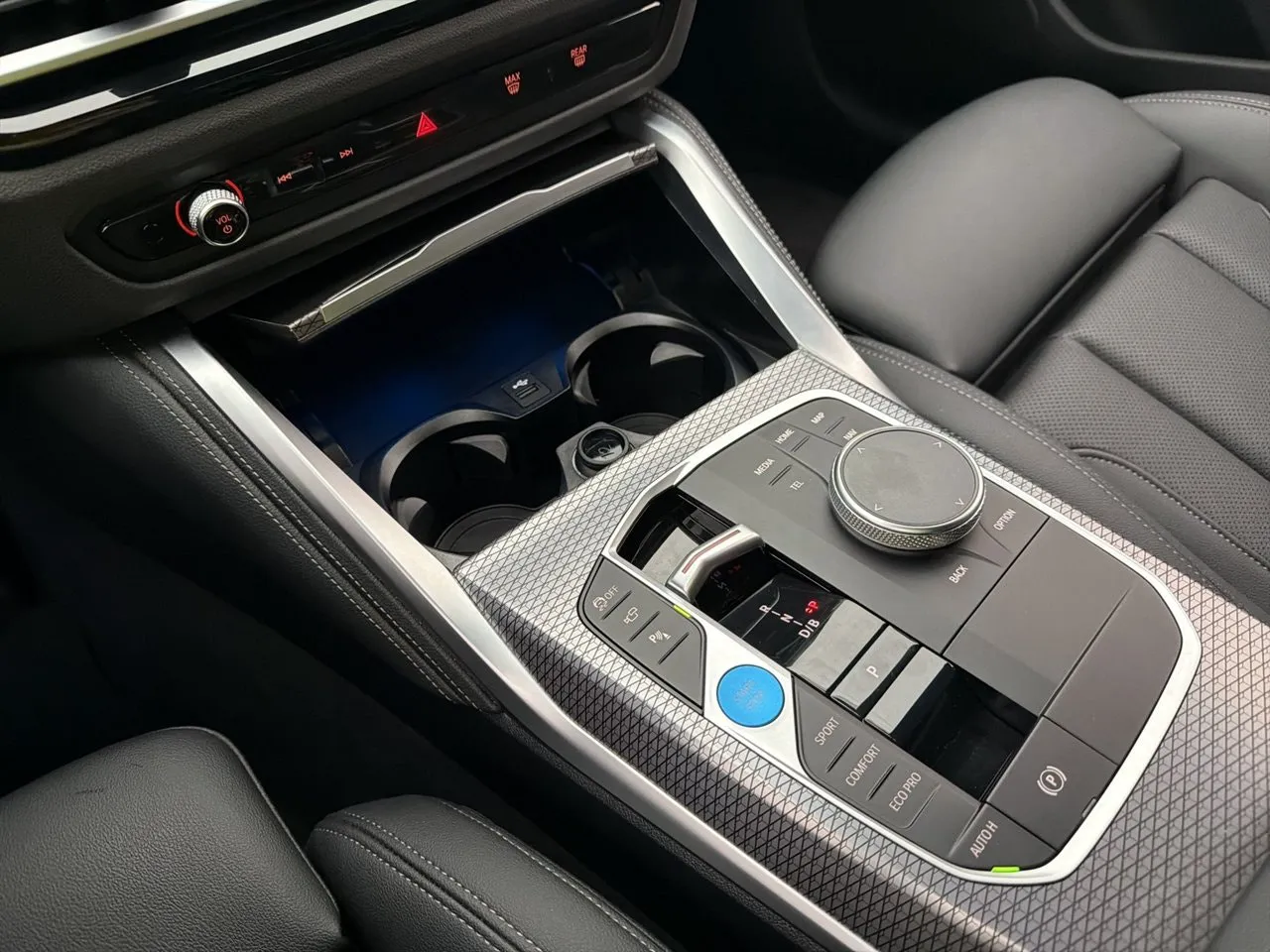 BMW i4 bild 30