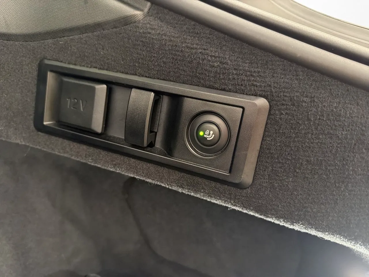 BMW i4 bild 38