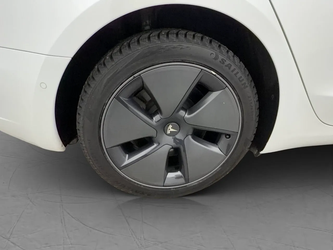 Tesla Model 3 bild 34