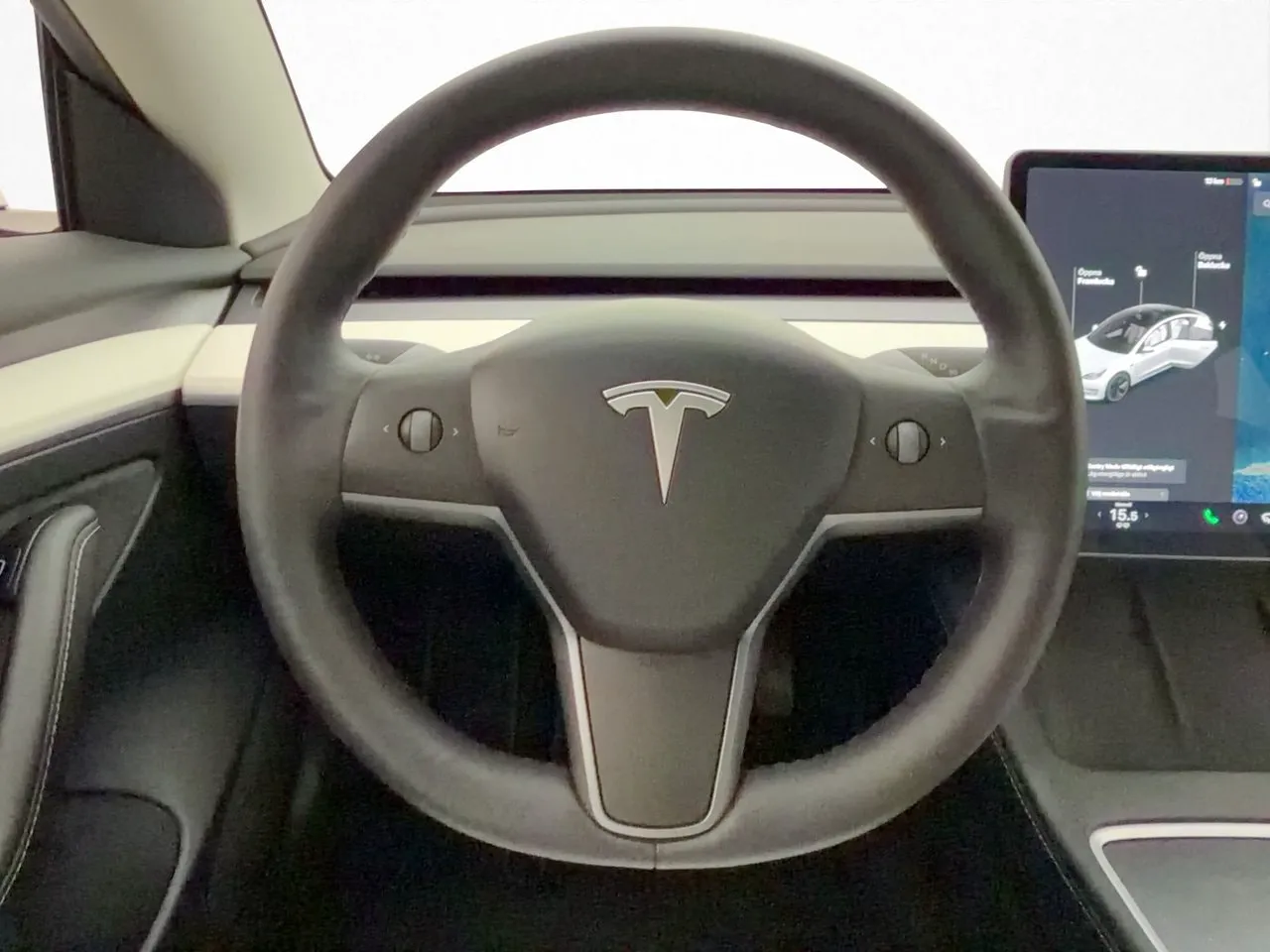 Tesla Model 3 bild 15