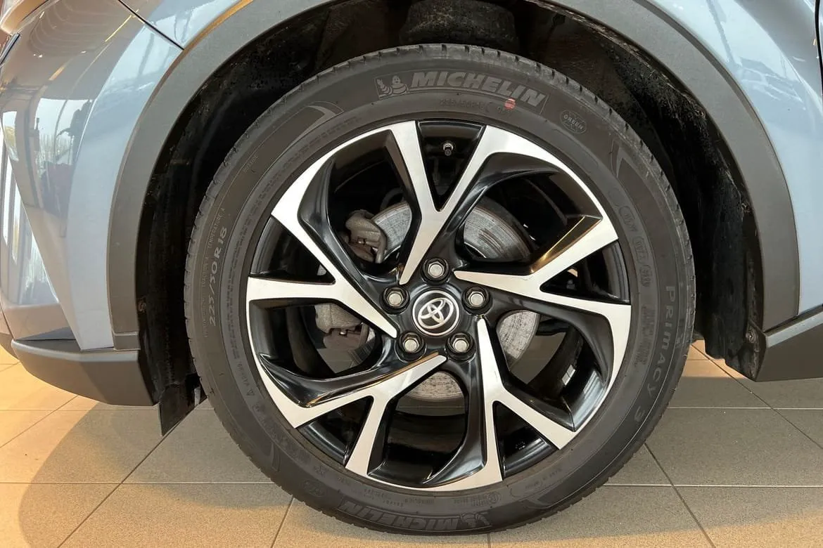 Toyota C-HR bild 15