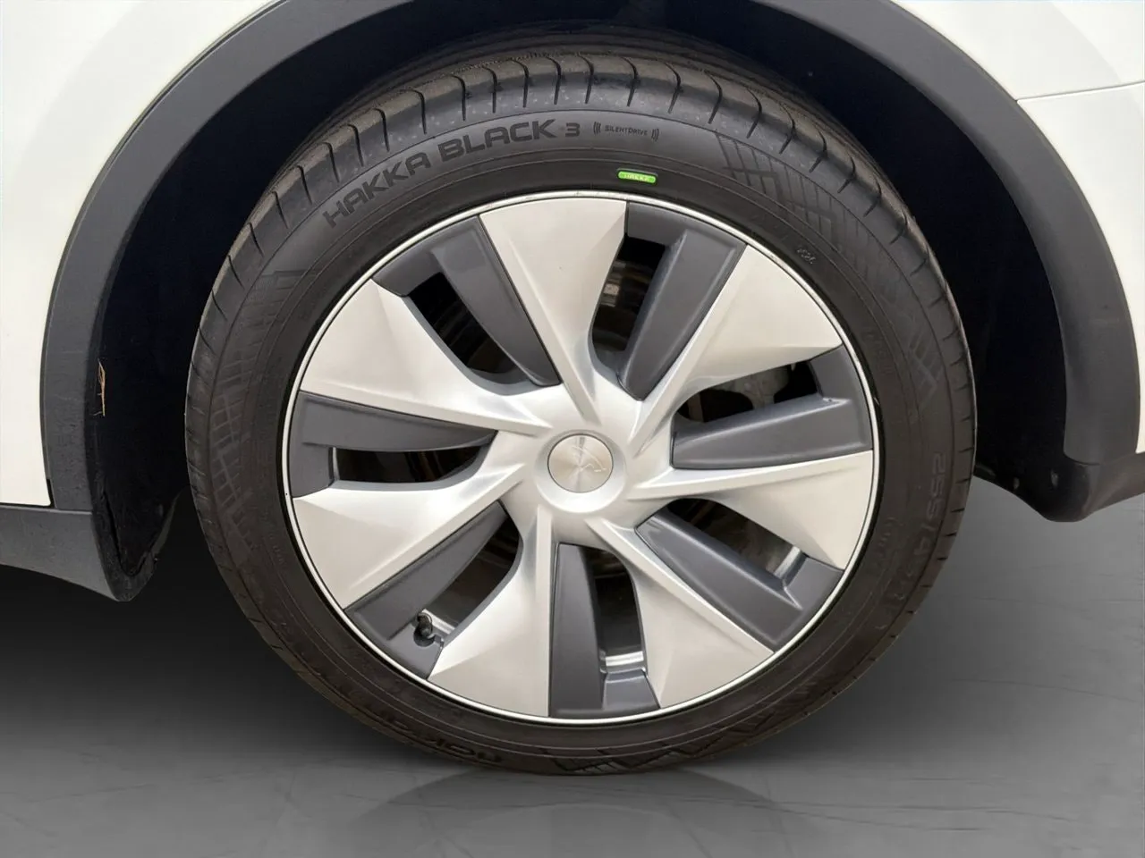 Tesla Model Y bild 31